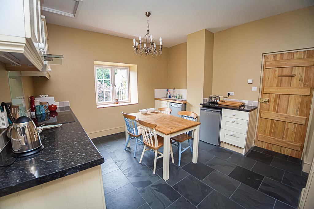 Stoodleigh Court Coach House Bed & Breakfast Tiverton  Exterior foto