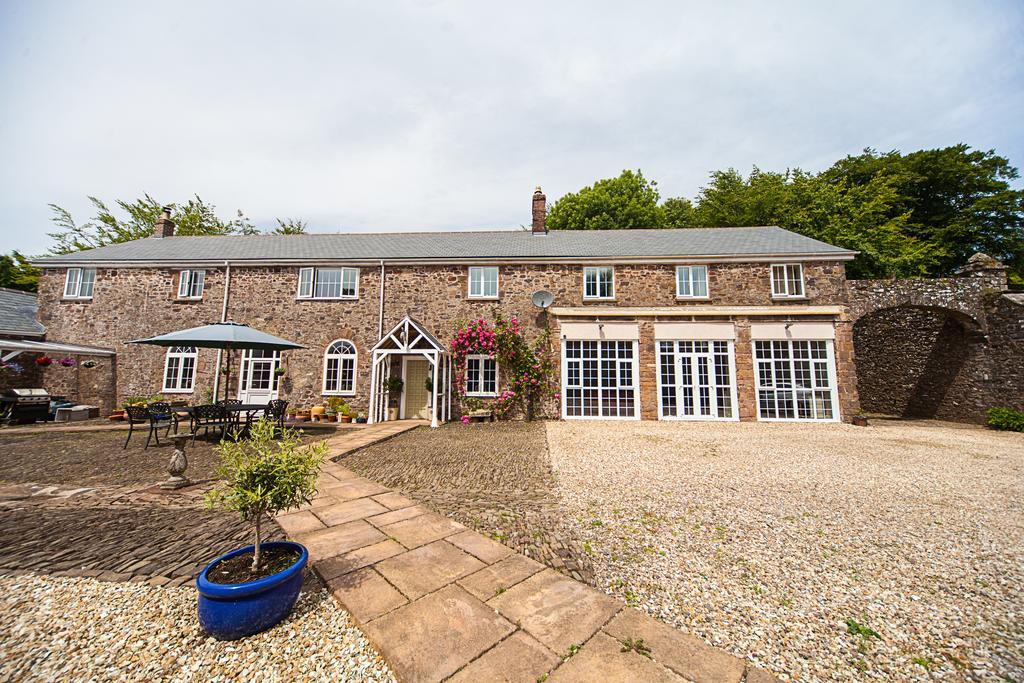 Stoodleigh Court Coach House Bed & Breakfast Tiverton  Exterior foto